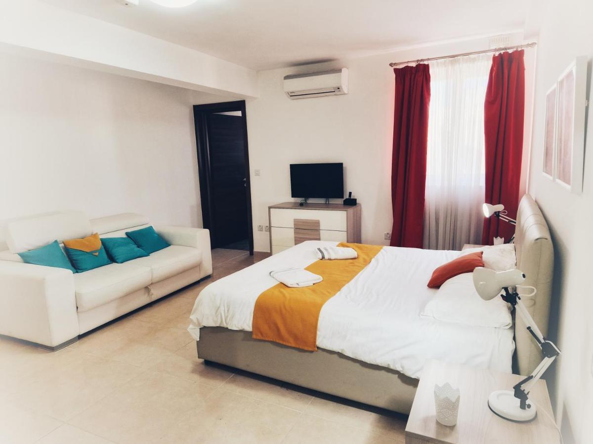 The Caves Apartments Сент Джулианс Экстерьер фото