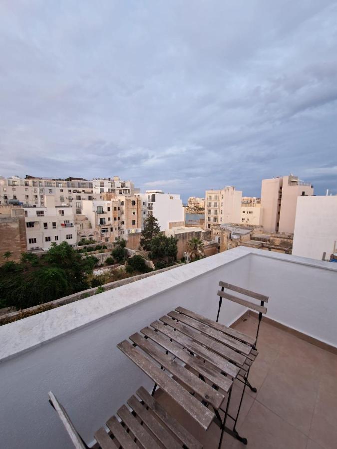 The Caves Apartments Сент Джулианс Экстерьер фото